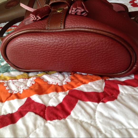 🔴SOLD🔴 Vintage Dooney & Bourke mini pouch - Picture 4 of 8